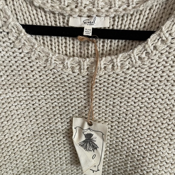 Easel | Oversized Sweater - Picture 5 of 8